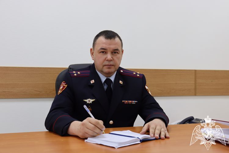 Биография