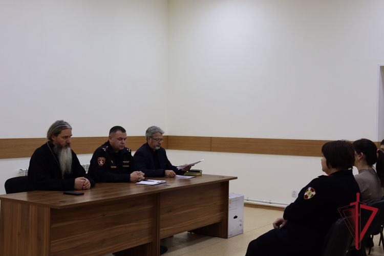 Православные беседы в рамках XXXI Международных Рождественских образовательных чтений прошли в Управлении Росгвардии на Чукотке 