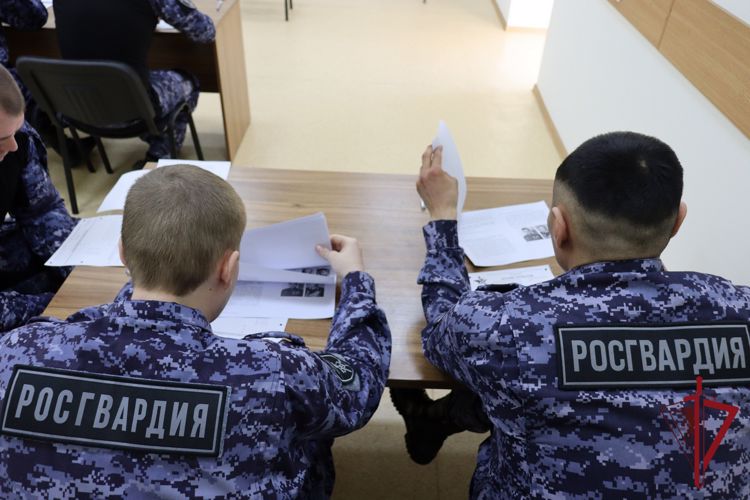 «Диктант Победы» написали росгвардейцы в Анадыре и Певеке
