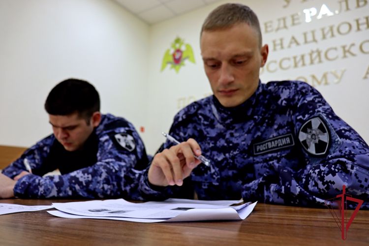 «Диктант Победы» написали росгвардейцы в Анадыре и Певеке