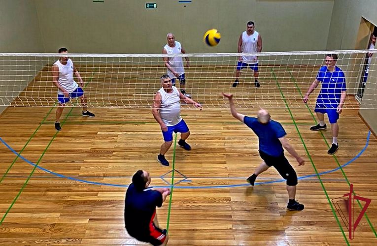 Певекские росгвардейцы завоевали серебро чемпионата по волейболу