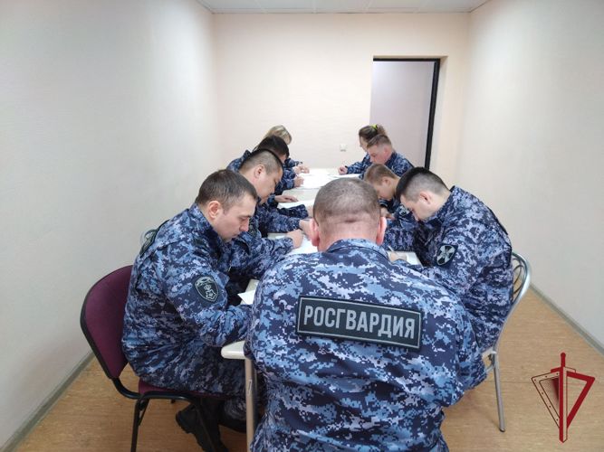 «Диктант Победы» написали росгвардейцы в Анадыре и Певеке