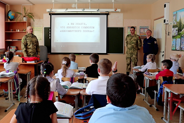 "Разговор о важном" провели росгвардейцы в школе Анадыря