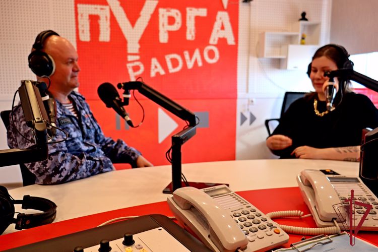 На Чукотке росгвардейцы стали гостями прямого эфира "Радио Пурга"