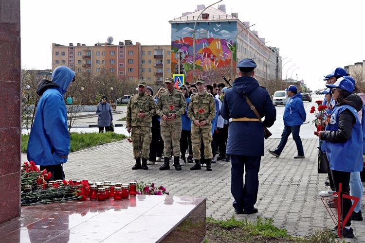 Чукотские росгвардейцы поддержали всероссийскую акцию «Свеча памяти»