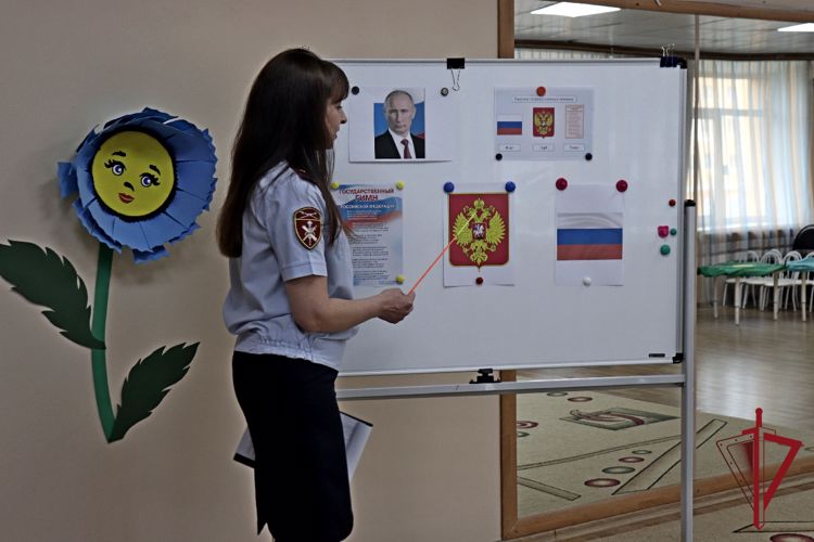 Росгвардейцы провели правовое занятие с анадырскими дошкольниками  