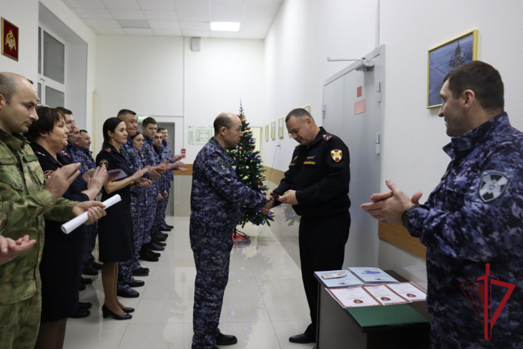 Новые звезды получили росгвардейцы Анадыря