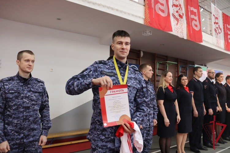 Золотые трижды: команда Росгвардии в третий раз забрала золото фестиваля «Готов к труду и обороне» среди силовых структур округа