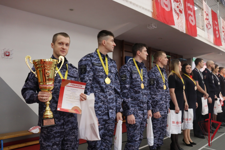 Золотые трижды: команда Росгвардии в третий раз забрала золото фестиваля «Готов к труду и обороне» среди силовых структур округа