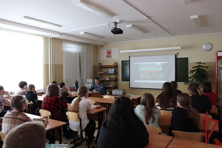 В Анадыре росгвардейцы провели мероприятия, посвященные годовщине катастрофы на Чернобыльской АЭС