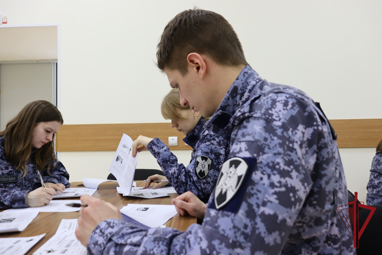 Росгвардейцы приняли участие в патриотической акции «Диктант Победы» на Чукотке