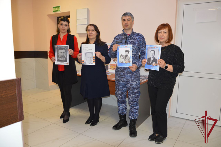 Экспозицию «Спасибо деду за Победу!» представили сотрудники вневедомственной охраны  Чукотки