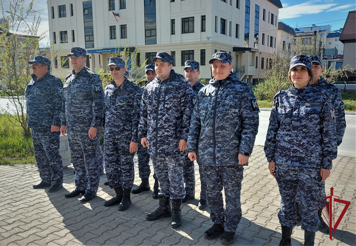 В Анадыре прошли совместные пожарно-тактические занятия сотрудников Росгвардии и МЧС