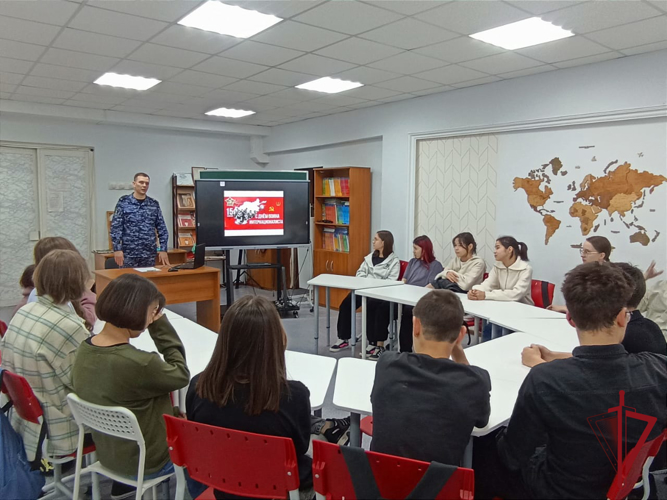 Росгвардейцы на Чукотке провели уроки мужества в преддверии годовщины вывода войск из Афганистана