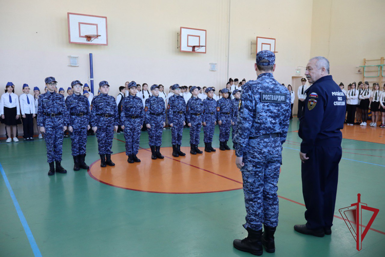 Чукотские кадеты Росгвардии получили гран-при в конкурсе «Смотр строя и песни»