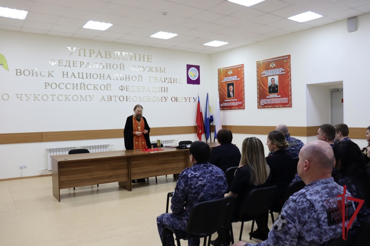 Частица Благодатного огня принесена в региональное Управление Росгвардии на Чукотке 