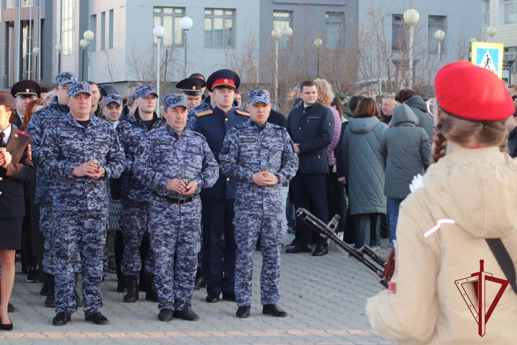 Росгвардия присоединилась к акции «Свеча памяти» в Анадыре