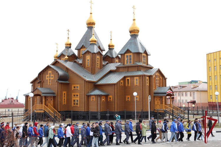 В День России росгвардейцы присоединились к  патриотическим акциям на Чукотке