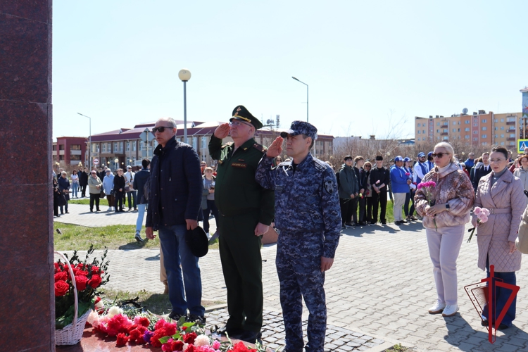 Помним и чтим: Росгвардейцы почтили память павших в годы Великой Отечественной войны