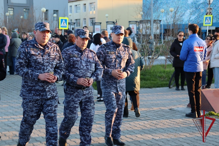 Росгвардия присоединилась к акции «Свеча памяти» в Анадыре