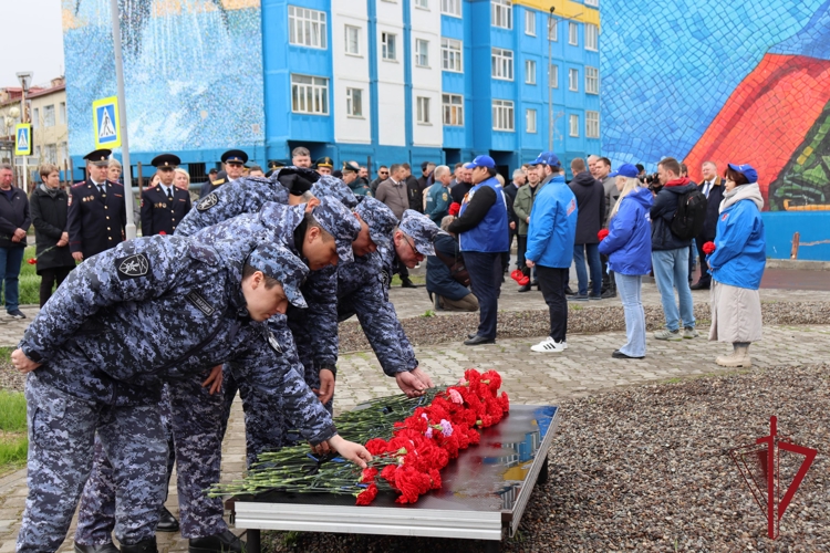 В день ветеранов боевых действий Росгвардия приняла участие в памятном мероприятии в Анадыре