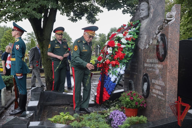 В РОСГВАРДИИ ПРОШЛИ ПАМЯТНЫЕ МЕРОПРИЯТИЯ, ПОСВЯЩЕННЫЕ 107-Й ГОДОВЩИНЕ СО ДНЯ РОЖДЕНИЯ ГЕНЕРАЛА АРМИИ ИВАНА КИРИЛЛОВИЧА ЯКОВЛЕВА