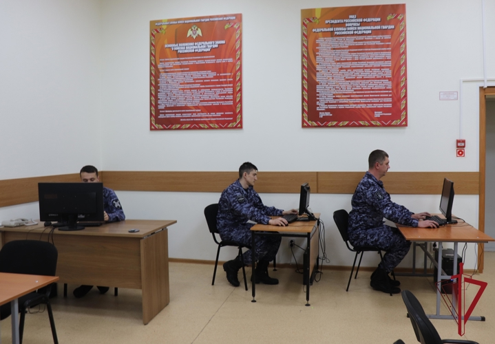 Росгвардейцы Чукотки приняли участие в просветительской акции «Большой этнографический диктант»