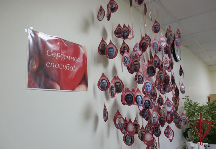 Росгвардейцы на Чукотке приняли участие в благотворительной акции донорства крови «От сердца к сердцу»