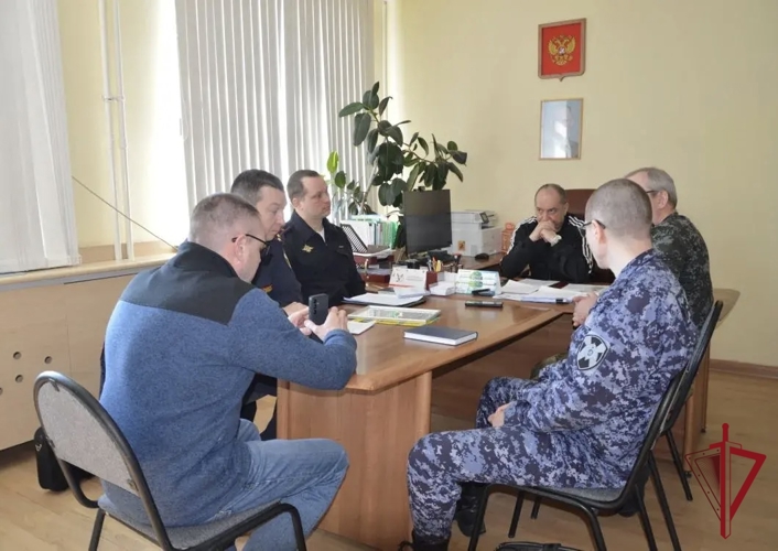 На Чукотке  росгвардейцы приняли участие во Всероссийских учениях по антитеррористической защищенности  объектов образования  