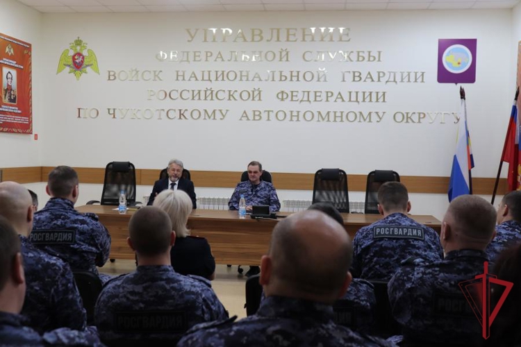 Вера, принципы и опасности псевдокультов:представителем духовной  семинарии проведено занятие для чукотских росгвардейцев  