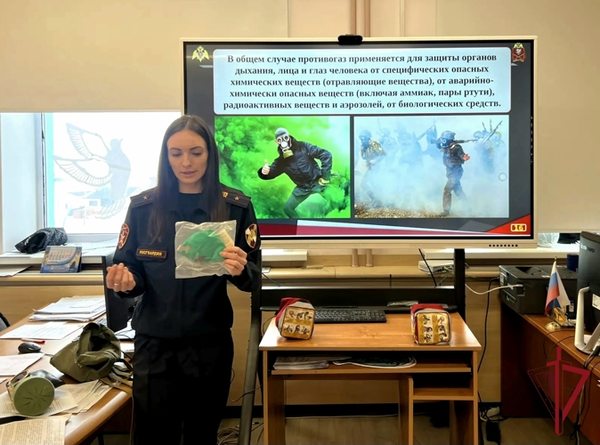 В рамках ведомственной акции «Дни с Росгвардией» кадеты профильного класса узнали о причинах пожаров и защите от них