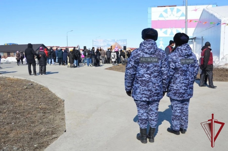 Чукотские росгвардейцы обеспечили охрану общественного порядка на национальном  празднике «Кильвэй» 