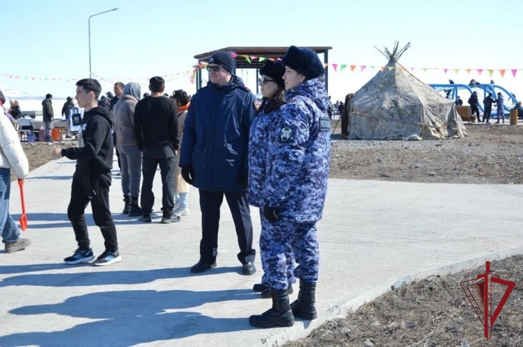 Чукотские росгвардейцы обеспечили охрану общественного порядка на национальном  празднике «Кильвэй» 