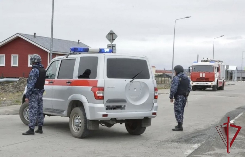 На Чукотке сотрудники регионального управления Росгвардии приняли участие в тактико-специальном учении по предотвращению террористического акта 